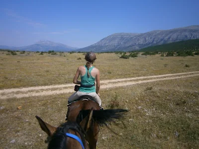 Wanderritt in Dalmatien: Eine Woche durch den Karst Kroatiens