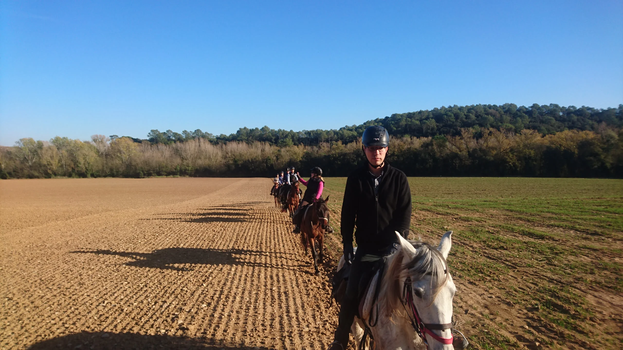 Katalonien Trail – Tag 1: Von der Ranch ins mittelalterliche Besalú